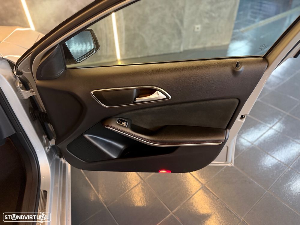 Mercedes-Benz A 180 CDI BE Edition AMG Line - 29