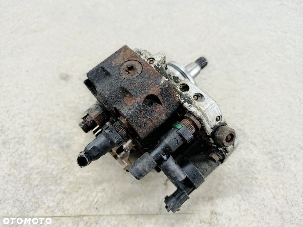 POMPA WTRYSKOWA OPEL VIVARO A 8200170377 0445010033  BOSCH 2.5 DTI - 8