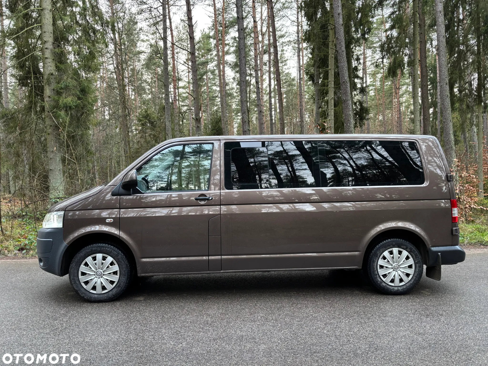 Volkswagen Caravelle - 3