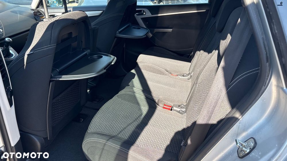 Citroën C4 Picasso 1.8 16V Tendance - 19