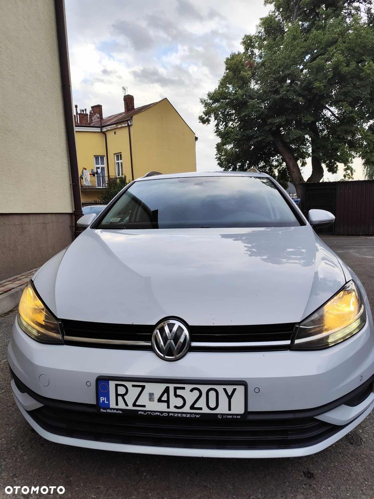 Volkswagen Golf 1.6 TDI BMT Comfortline - 9