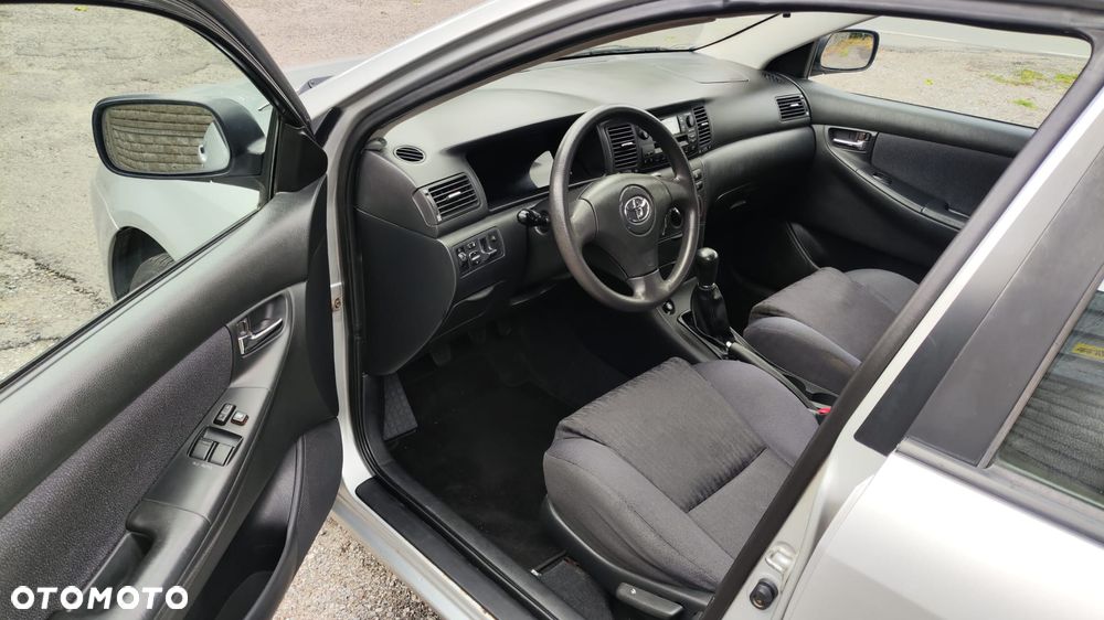 Toyota Corolla 1.4 VVT-i - 11