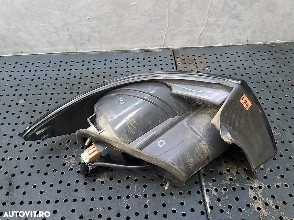 Stop tripla lampa dreapta aripa mazda 6 gg 22061971 22061980r - 2