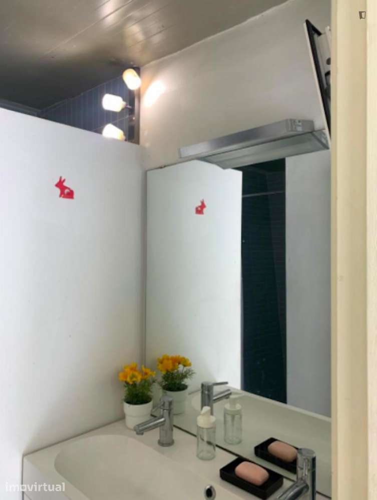 Casa com 2 quartos - localizado em São Bento Lisbon - Grande imagem: 2/23