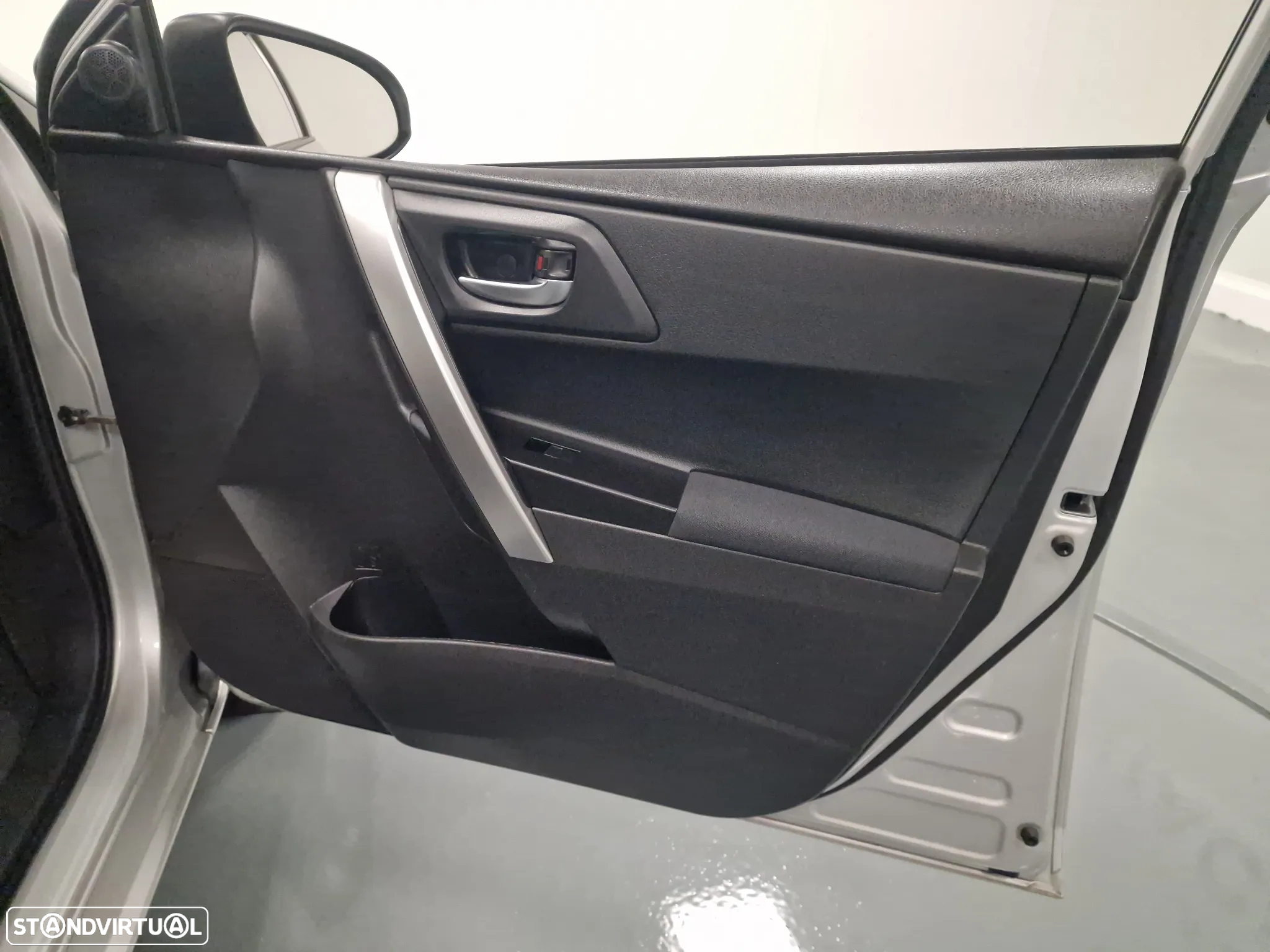 Toyota Auris Touring Sports 1.4 D-4D Comfort+J16 - 45