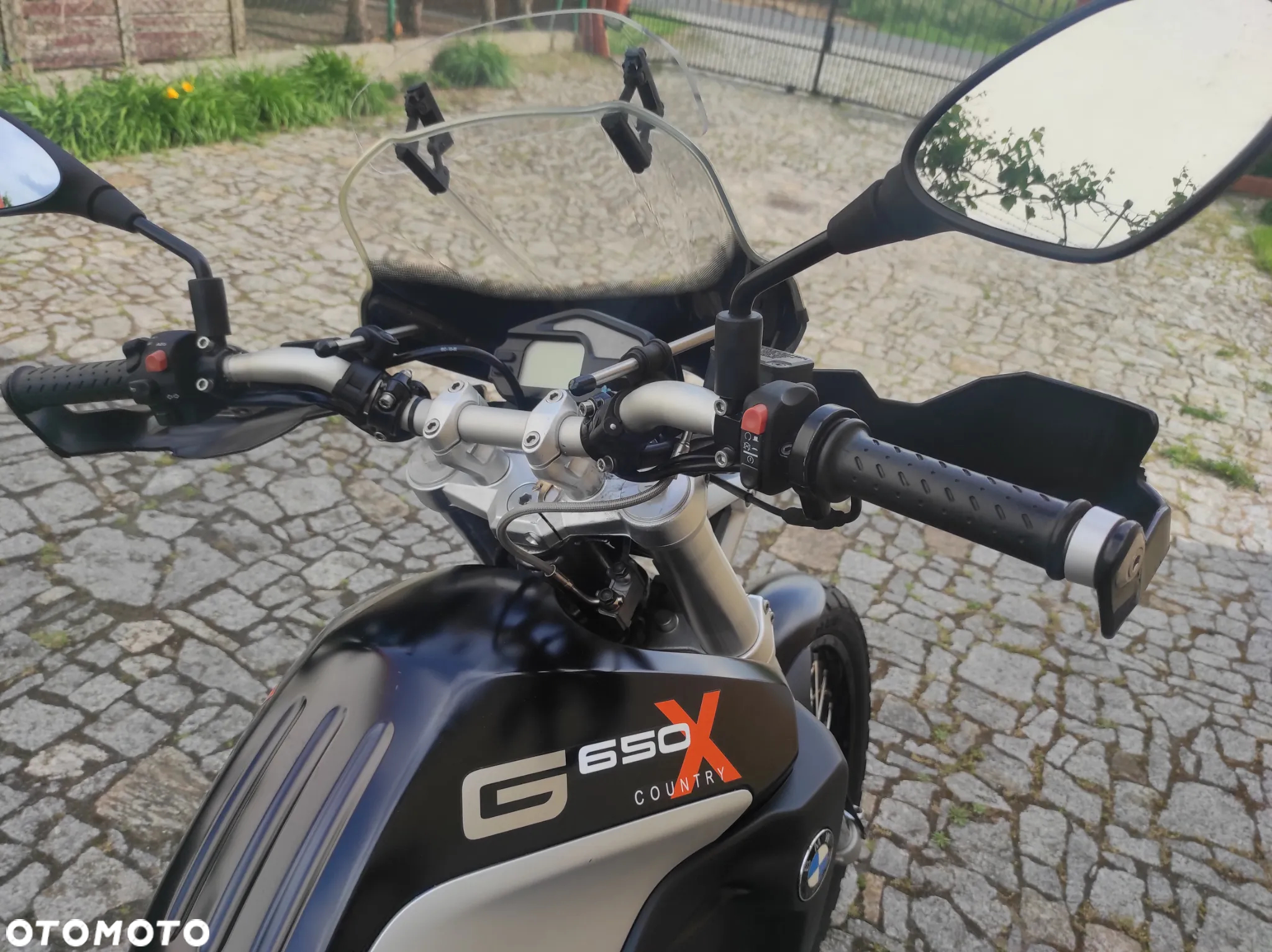 BMW G - 27
