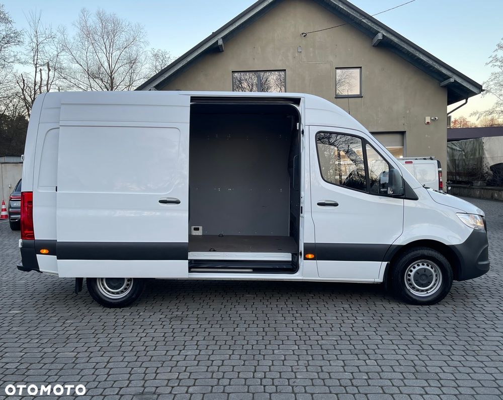 Mercedes-Benz Sprinter - 6