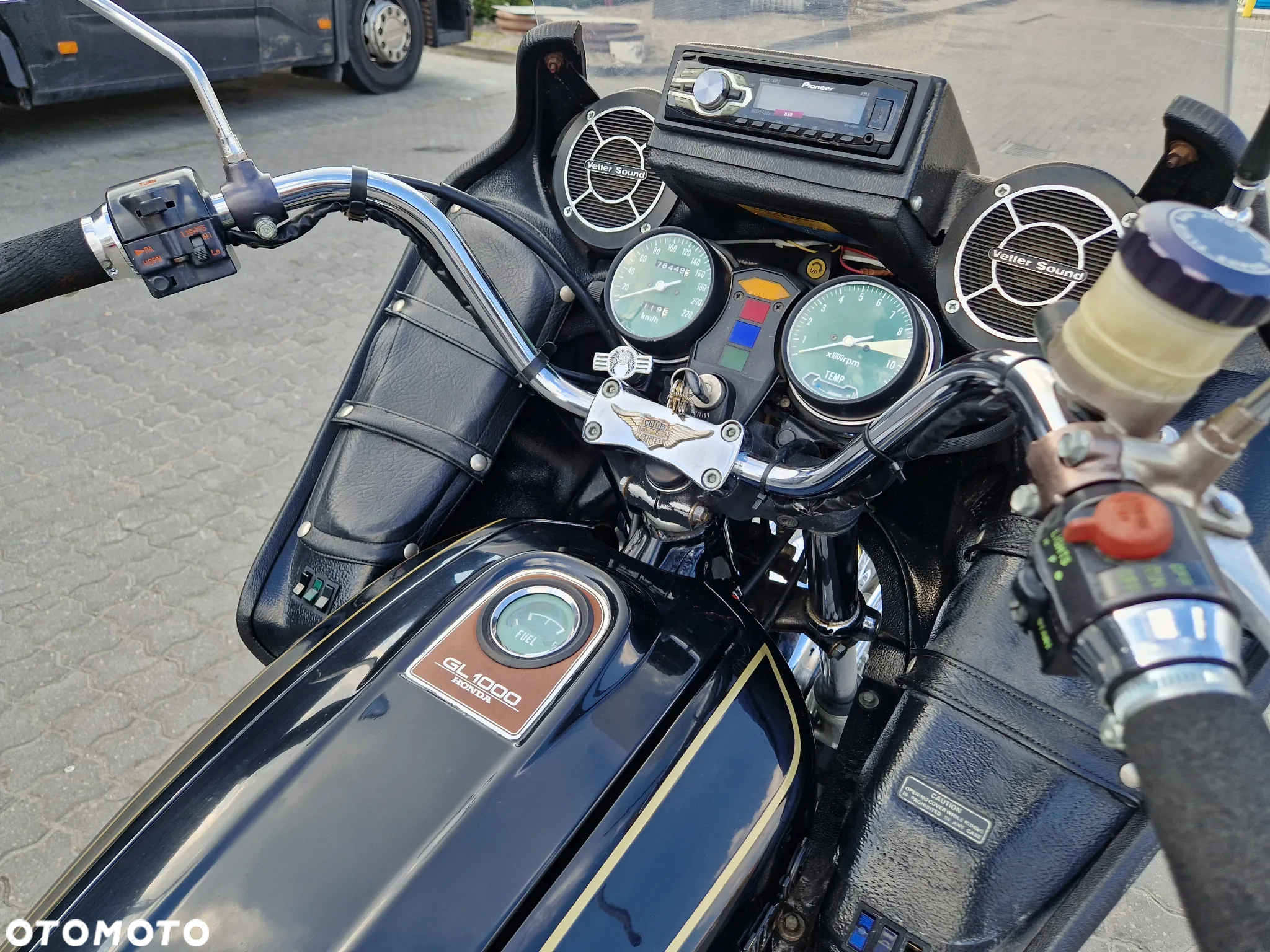 Honda GL - 32