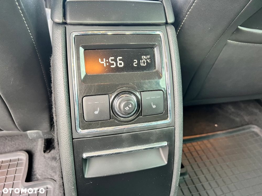 Skoda Superb 2.0 TSI Platinum DSG - 22