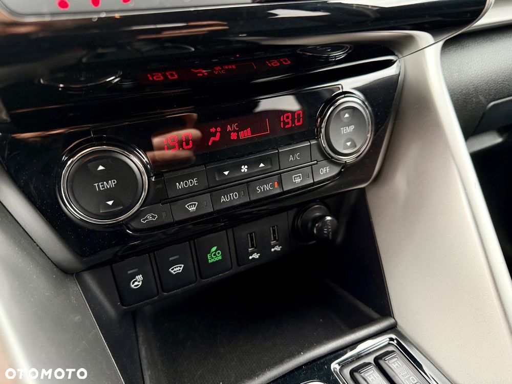 Mitsubishi Eclipse Cross 1.5 T Inform - 10