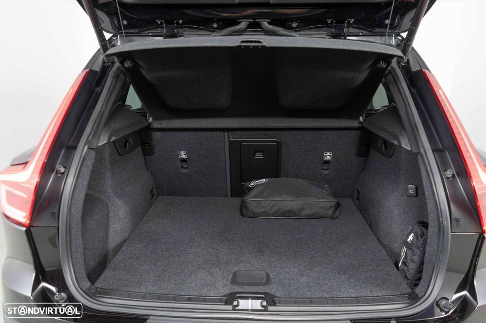 Volvo XC 40 1.5 T5 PHEV Momentum Plus - 14