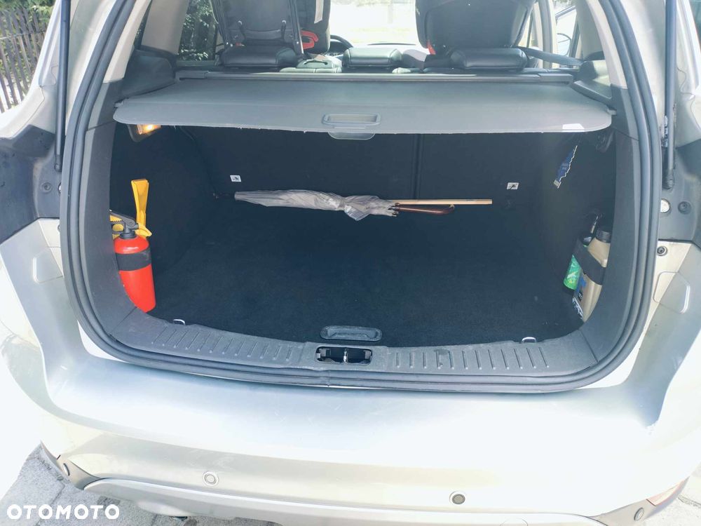 Ford Kuga 2.0 TDCi 4x4 Titanium - 16