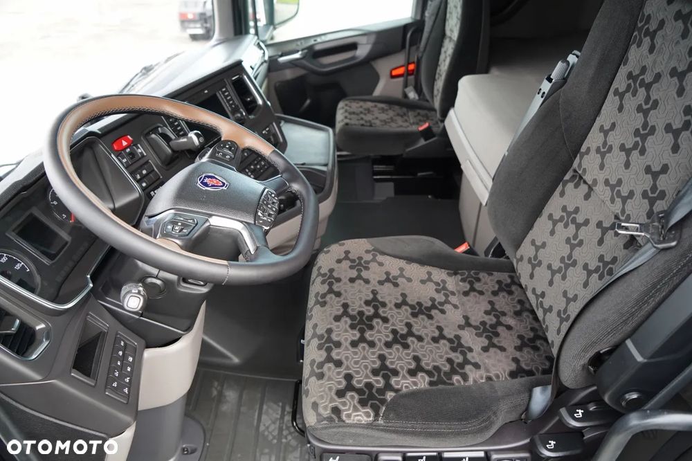 Scania S 500 / RETARDER / CAŁA NA PODUSZKACH / OPONY 100% / ALUFELGI /  NAVI - 23
