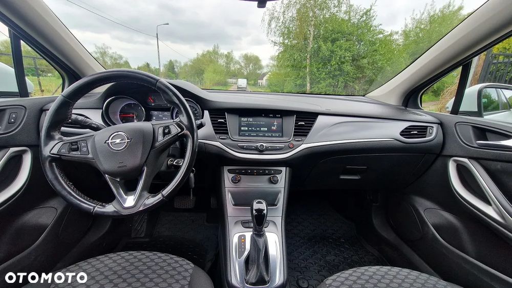 Opel Astra 1.6 CDTI Dynamic - 4