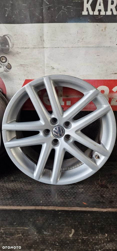 ALUFELGA VW Polo R17 5X100 ET35 6Q0601025AF - 4