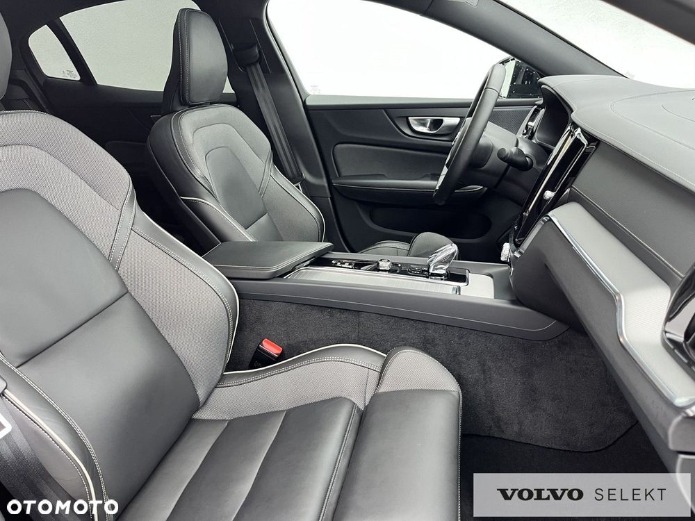 Volvo S60 - 32