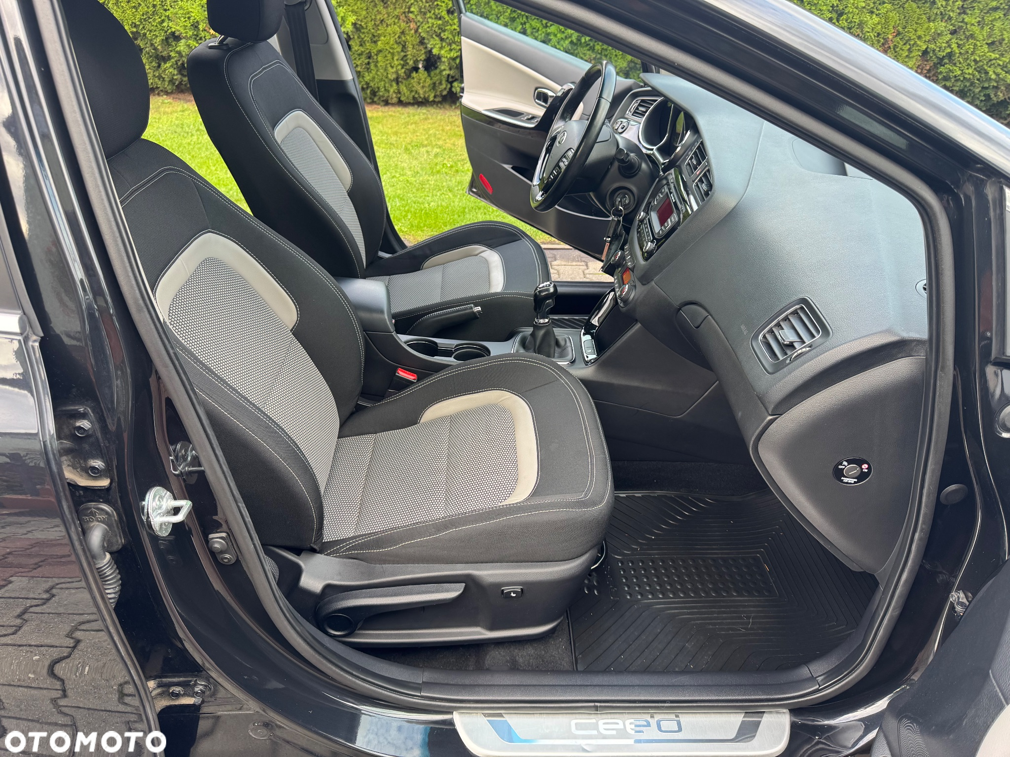 Kia Ceed Cee'd 1.6 GDI XL - 25