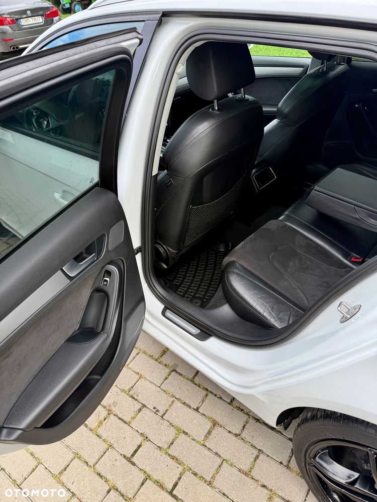 Audi A4 Avant - 19