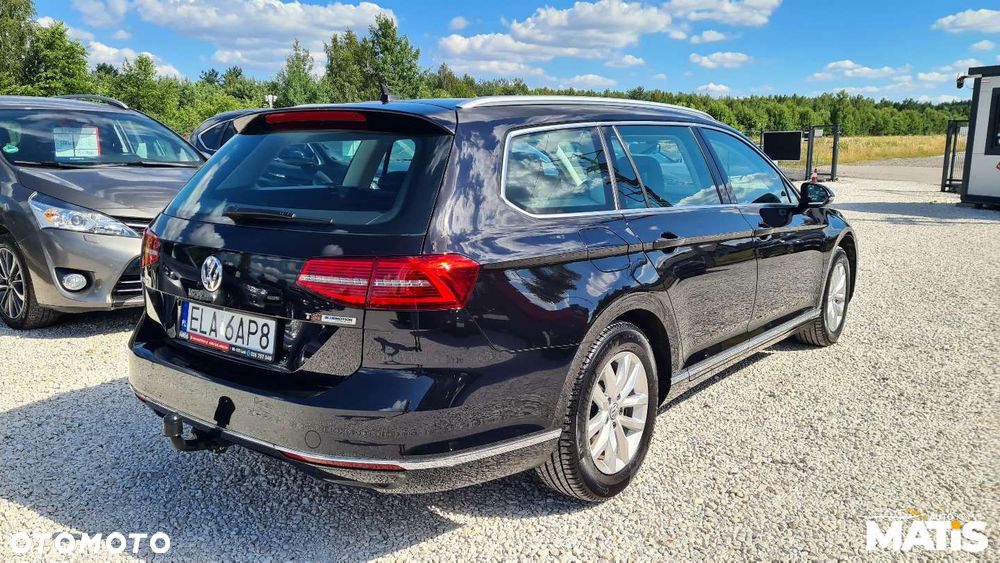 Volkswagen Passat - 17