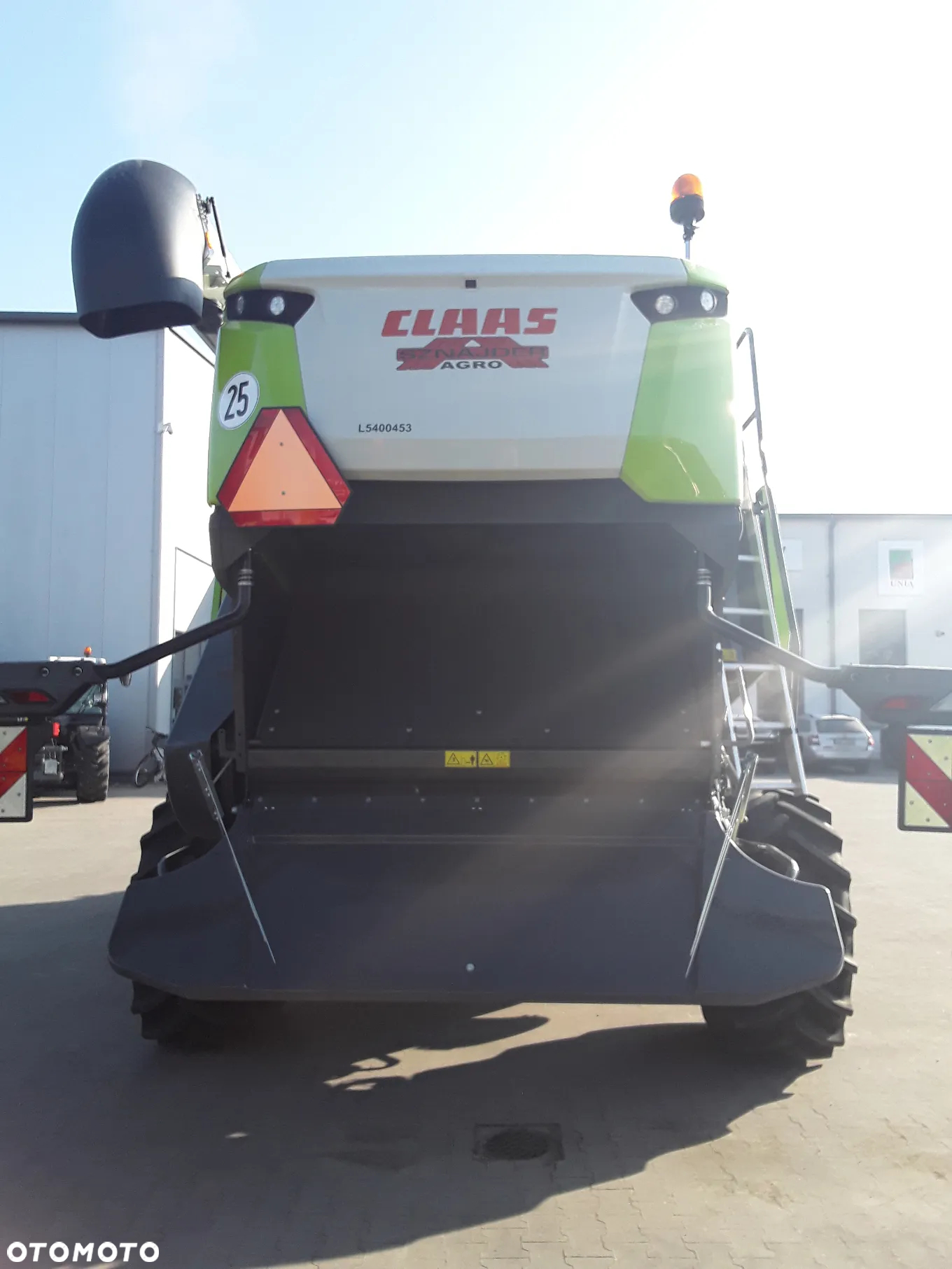 Claas TRION 660 - 7