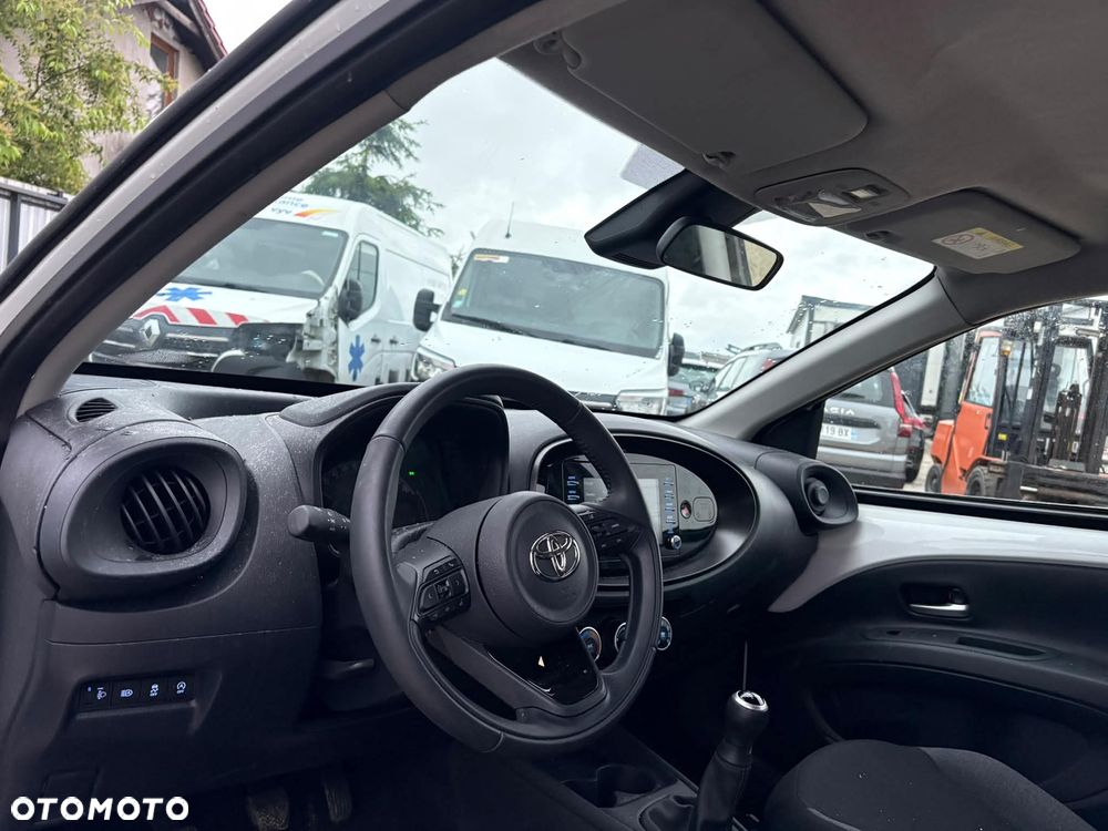 Toyota Aygo X Limited - 10