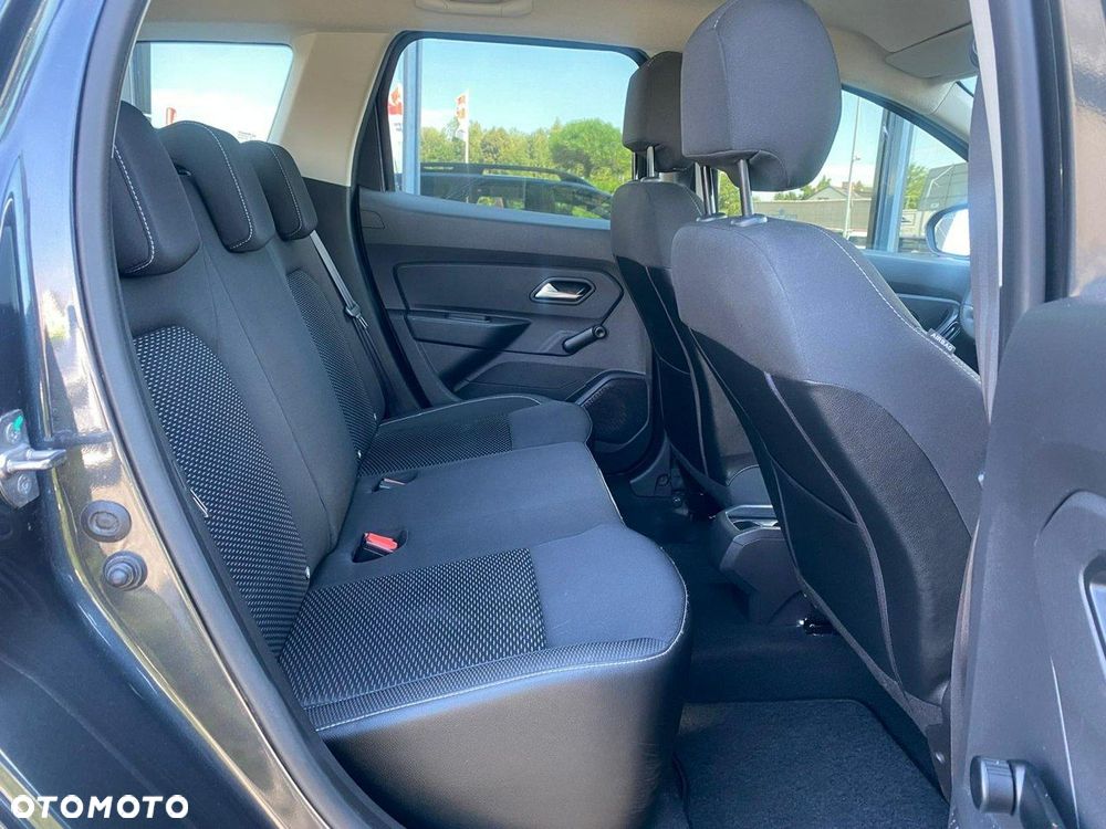Dacia Duster 1.6 SCe Laureate S&S - 8