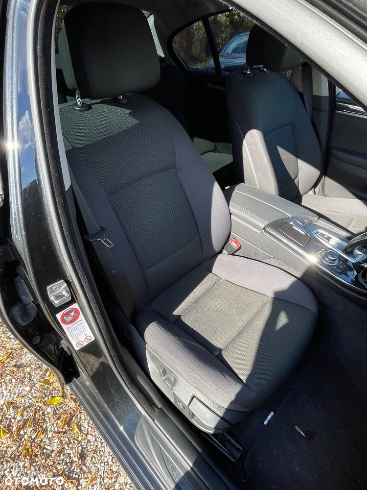 BMW Seria 5 - 22