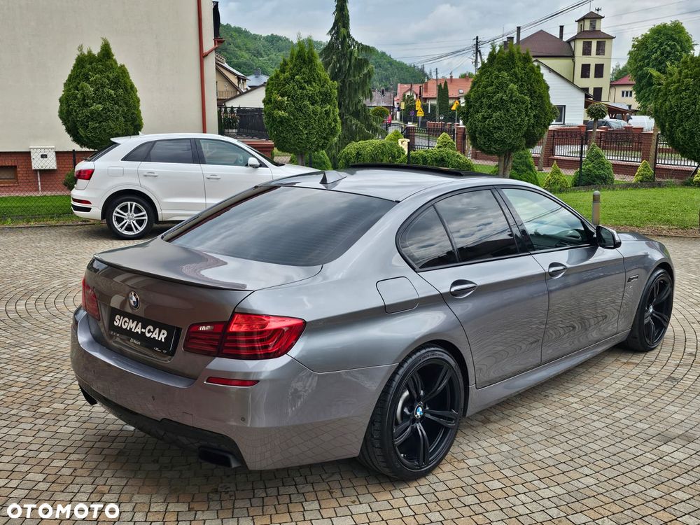 BMW Seria 5 M550d xDrive Sport-Aut - 16