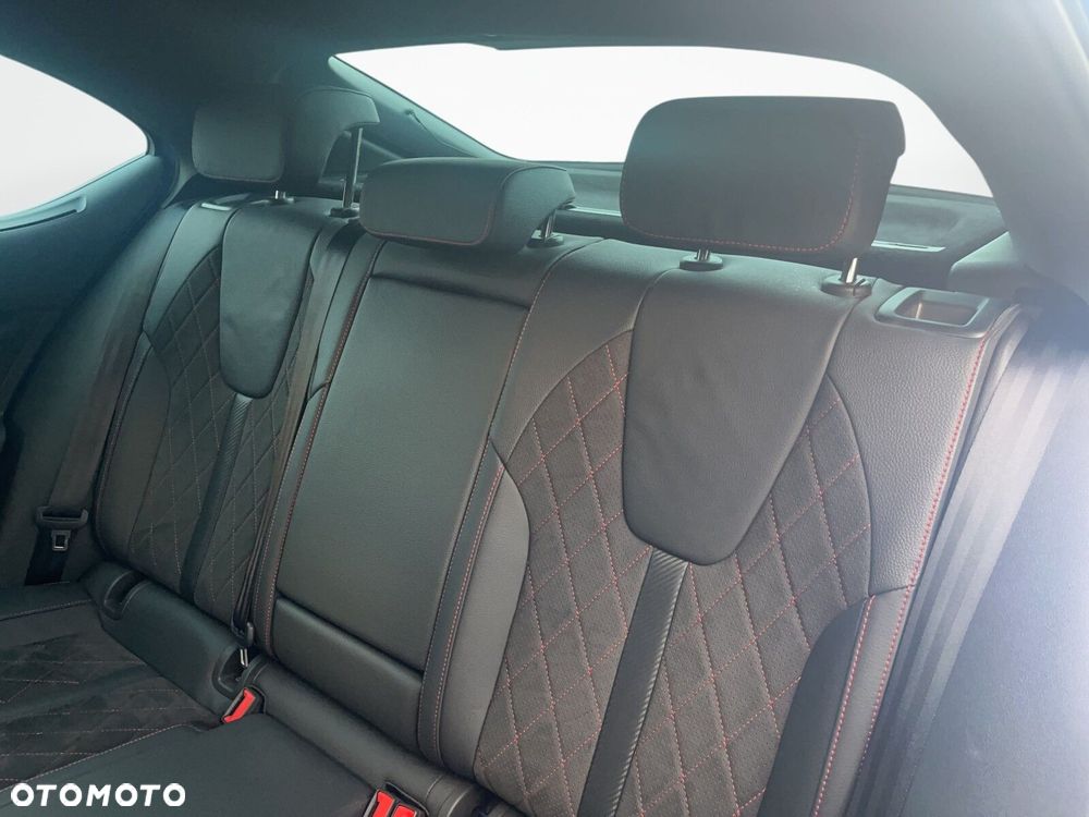 Skoda Octavia 2.0 TSI RS DSG - 32