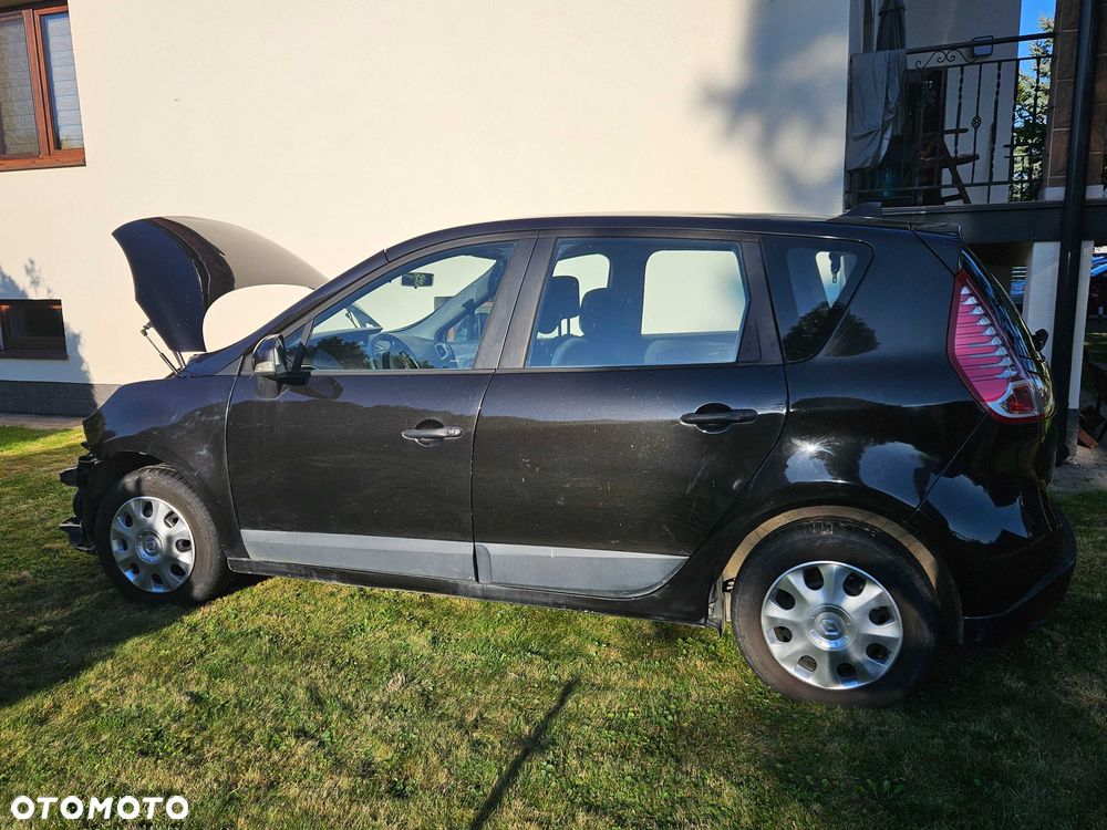 Renault Scenic - 2