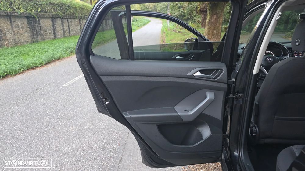 VW T-Cross - 14