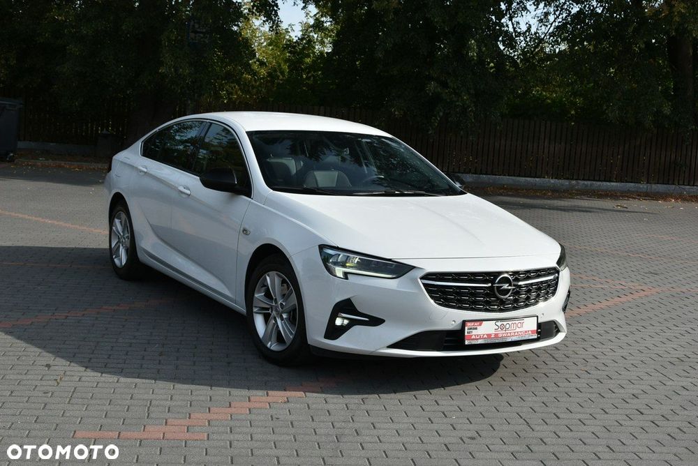 Opel Insignia - 19