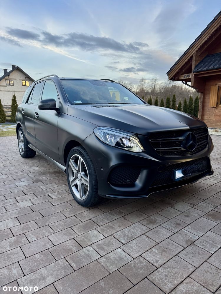 Mercedes-Benz GLE - 1