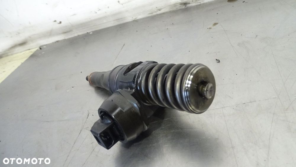 POMPOWTRYSK VOLKSWAGEN GOLF V 2.0SDI 038130073AS - 8