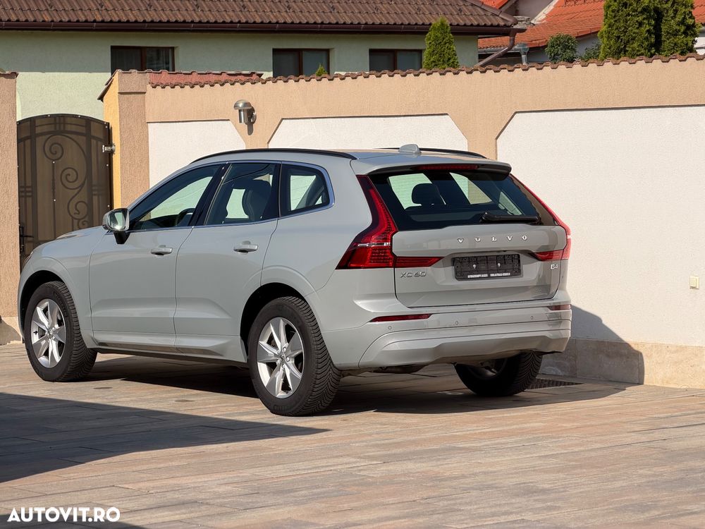 Volvo XC 60 B4 MHEV AT FWD Core - 7