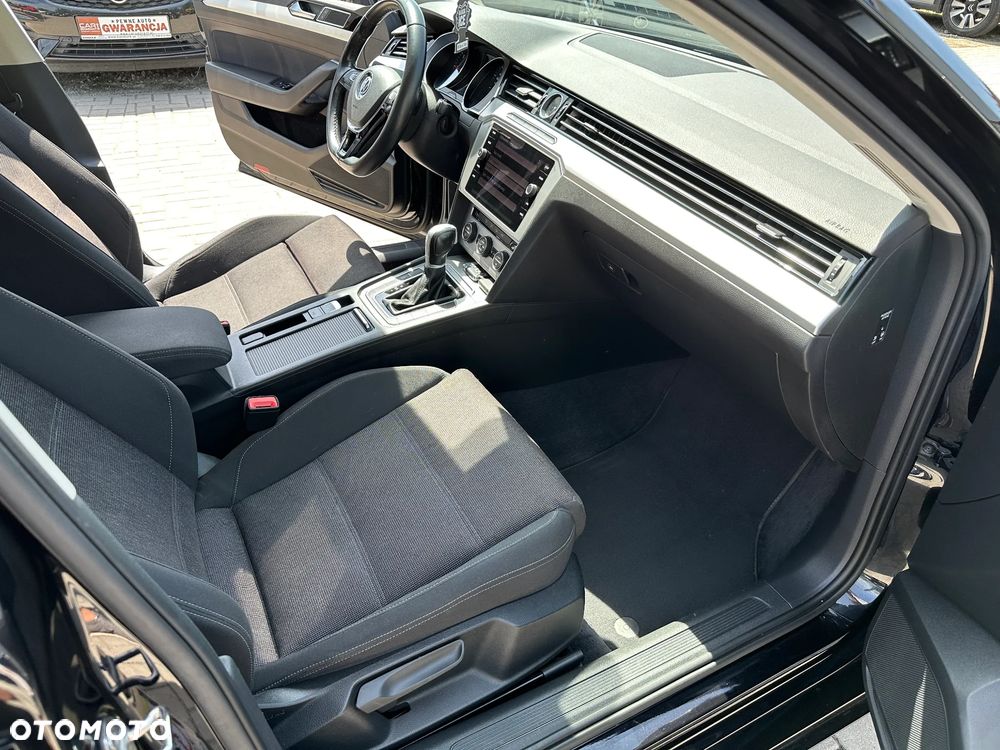 Volkswagen Passat Variant - 24