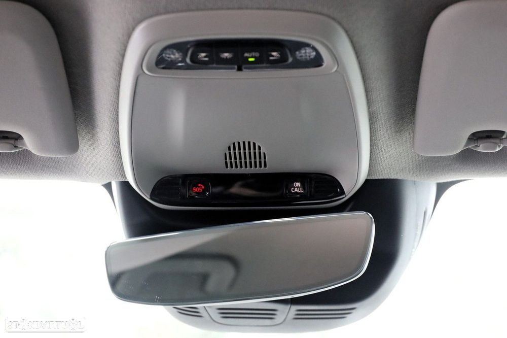 Volvo XC 40 2.0 D3 Inscription AWD Geartronic - 29