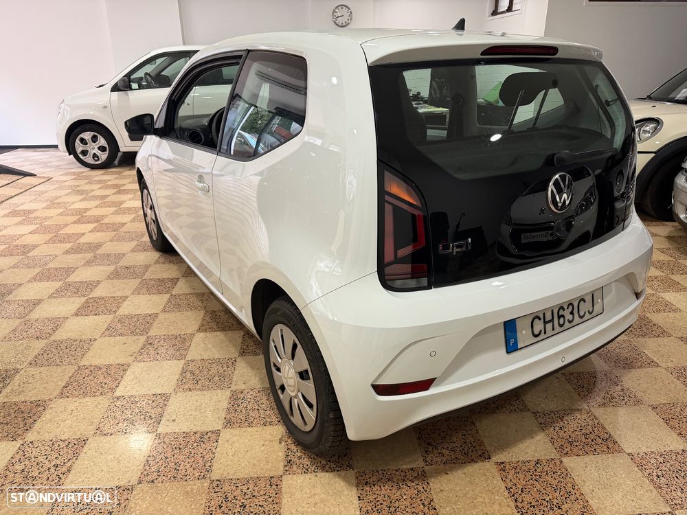 VW Up! - 7
