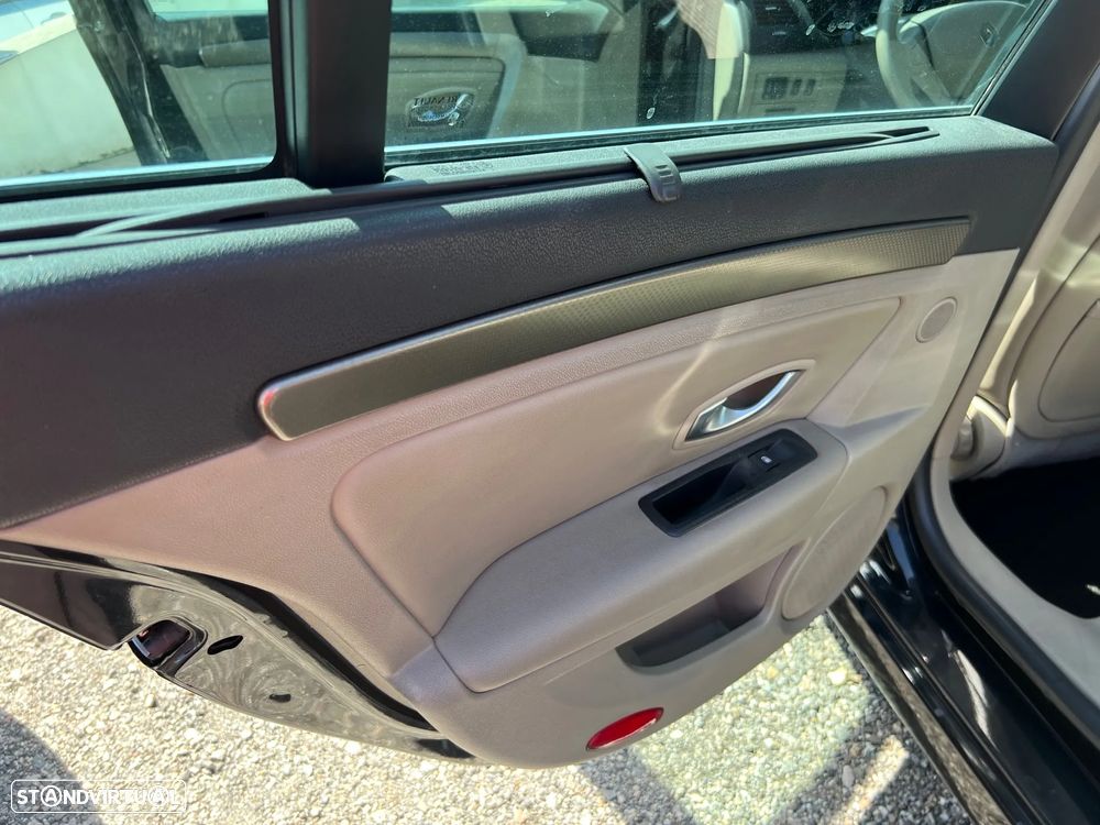 Renault Laguna Break 1.5 dCi Confort - 16