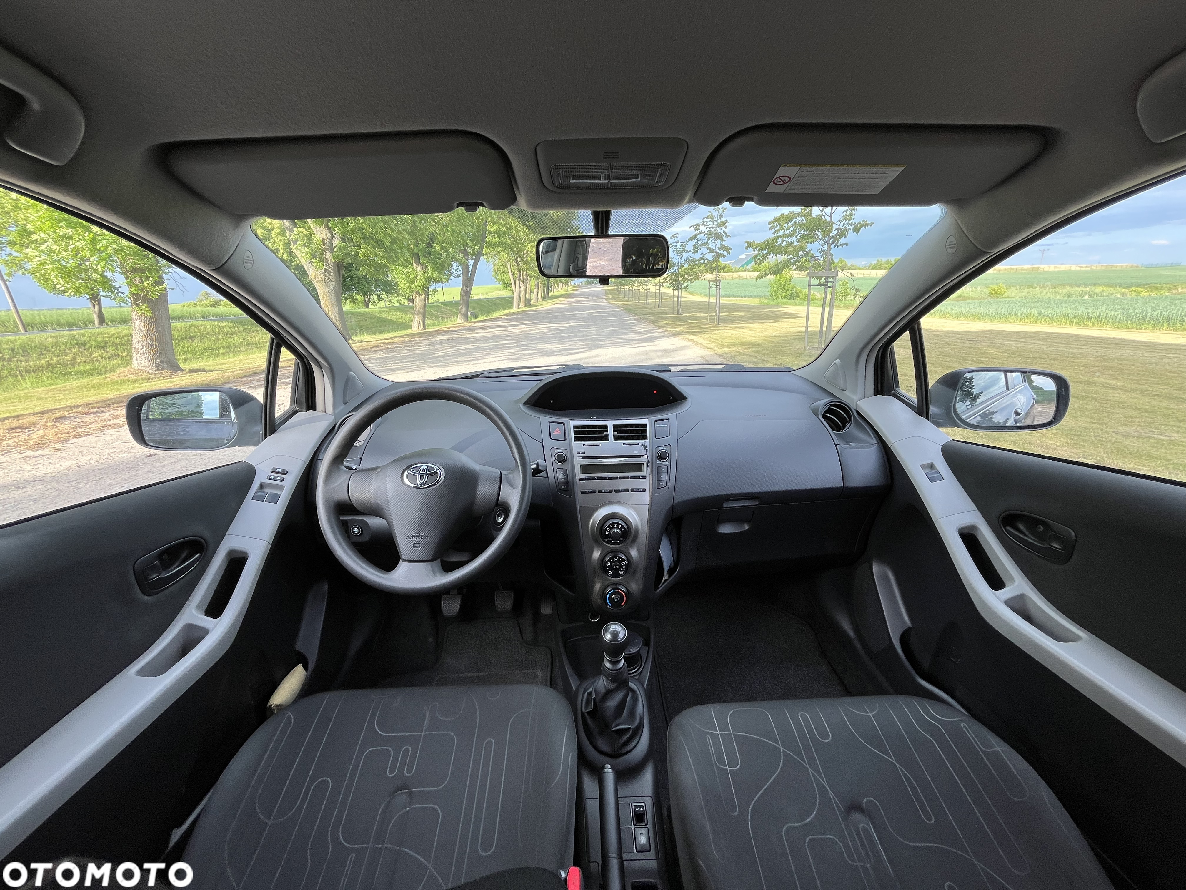 Toyota Yaris 1.33 Luna - 7