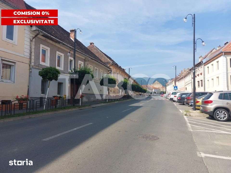 Apartament la curte 35mp 2 camere pivnita gradina str Magurii Cisnadie — fotografia 1
