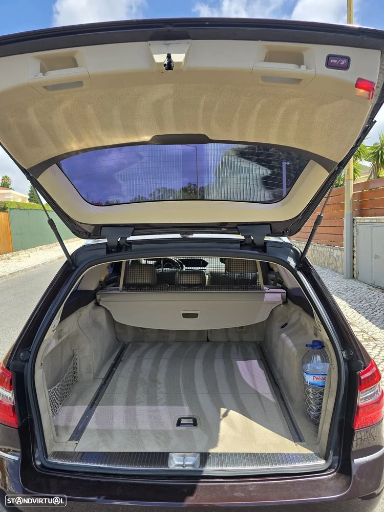 Mercedes-Benz E 300 Bluetec Hybrid Avantgarde - 21