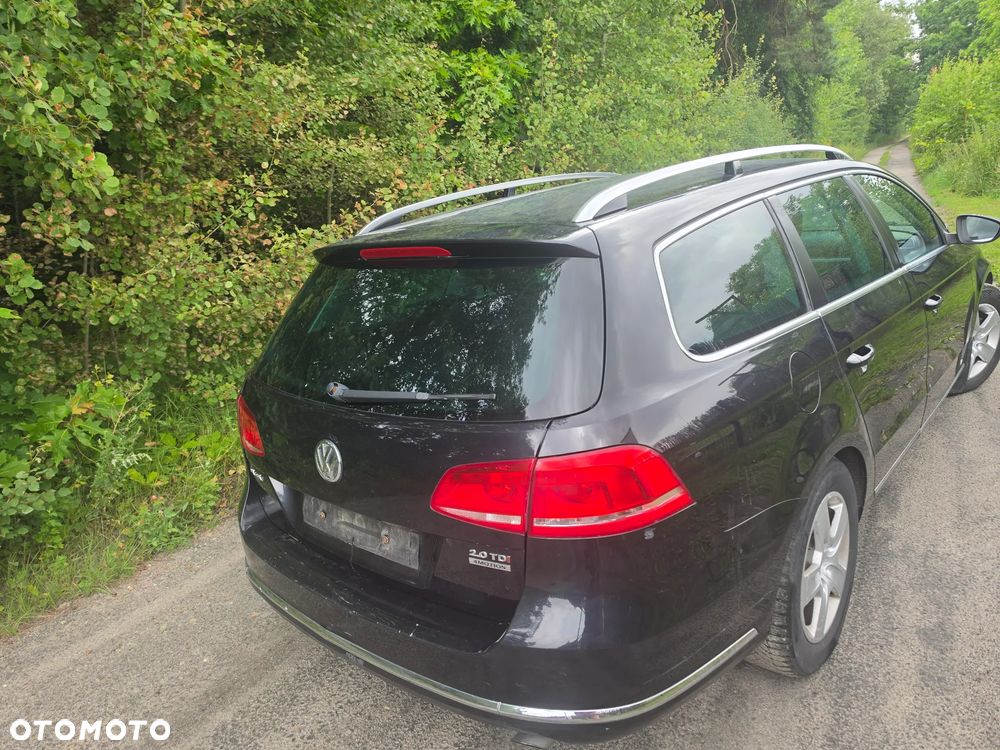 Volkswagen Passat Variant 2.0 TDI 4Motion DPF DSG Comfortline - 4