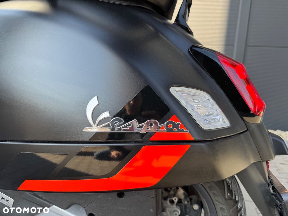 Vespa GTS - 10