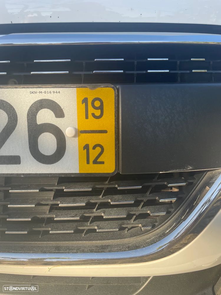 Peugeot 208 1.5 BlueHDi Signature - 6