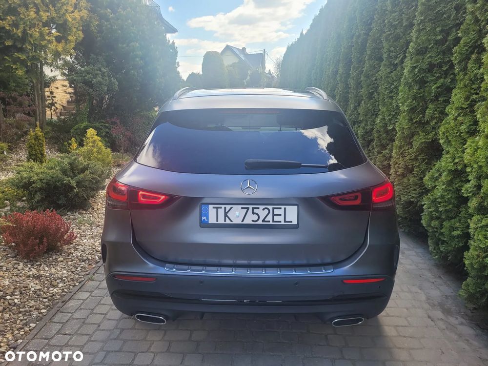 Mercedes-Benz GLA 200 d 4Matic 8G-DCT AMG Line - 4