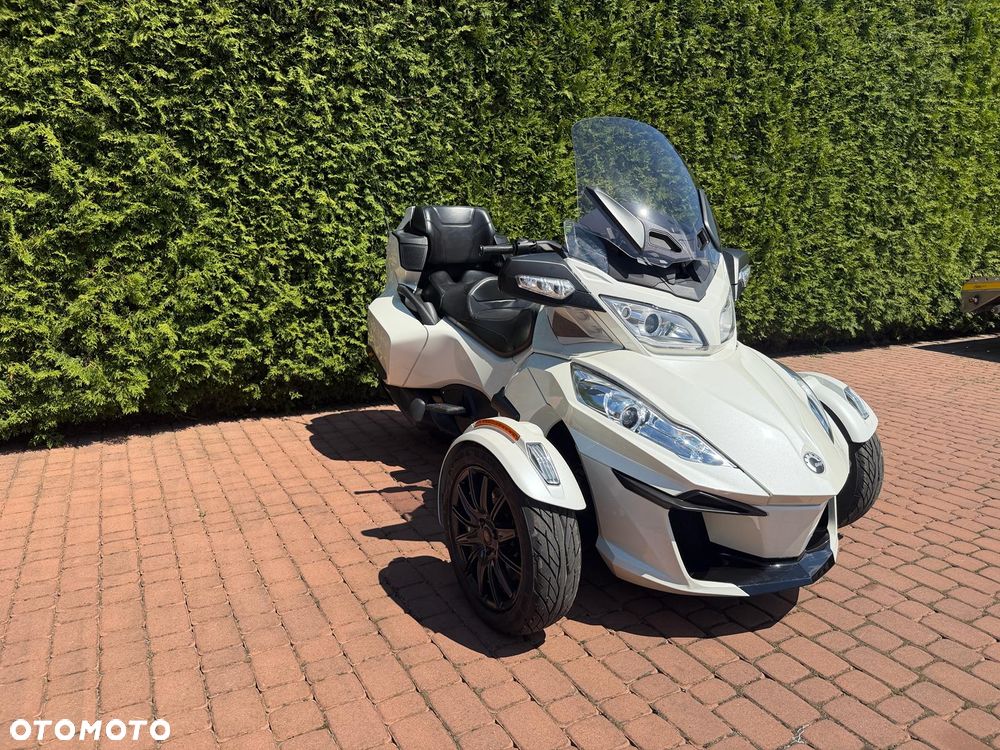 Can-Am Spyder - 1