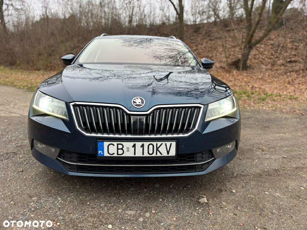 Skoda Superb 2.0 TDI DSG Ambition - 10