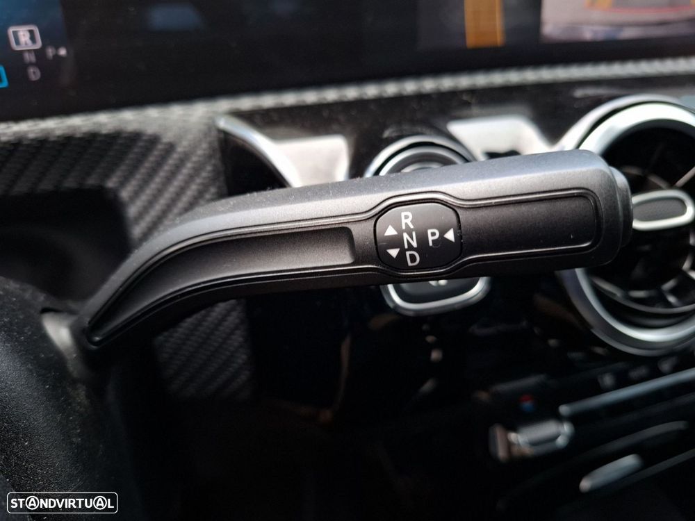 Mercedes-Benz A 180 d Style Plus Aut. — fotografia 16