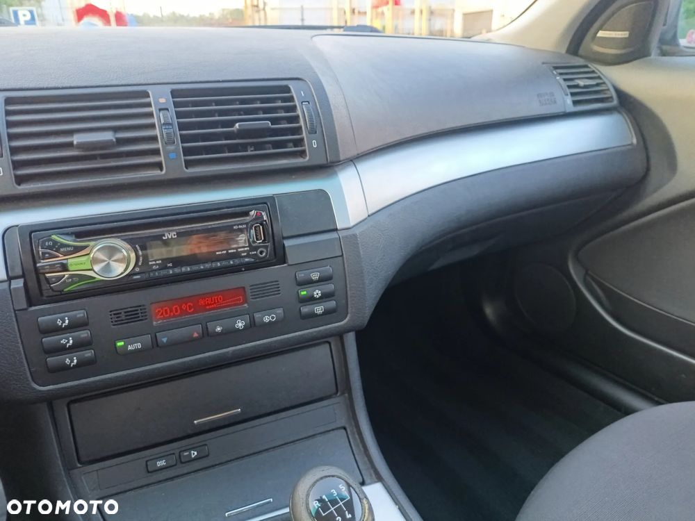 BMW Seria 3 320i Edition Exclusive - 15
